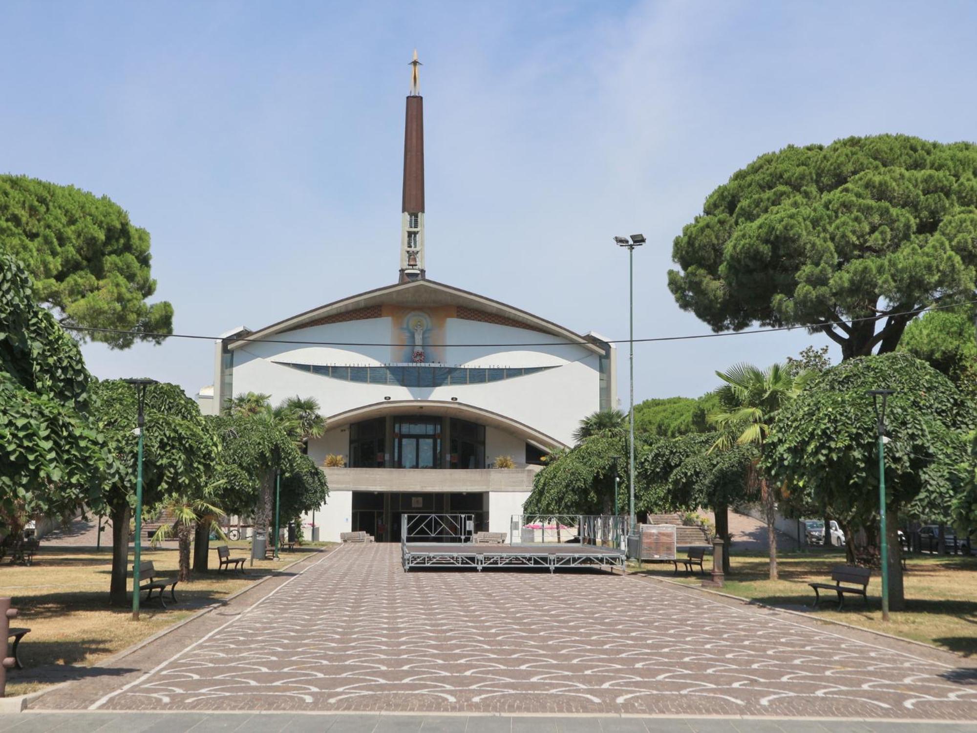 Marco Polo Appartement Lignano Sabbiadoro Buitenkant foto