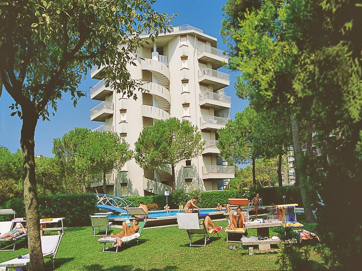 Marco Polo Appartement Lignano Sabbiadoro Buitenkant foto